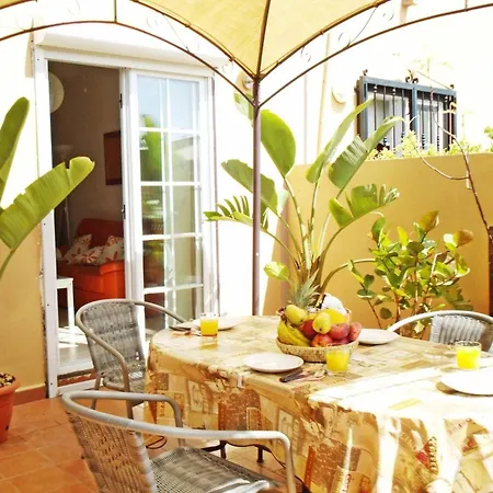 Casa Golfin - Colorful House With Large Terrace In The Sunny South Ferienhaus *