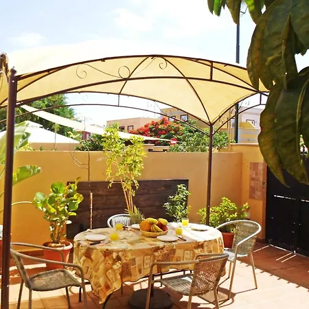 Ferienhaus Casa Golfin - Colorful House With Large Terrace In The Sunny South *